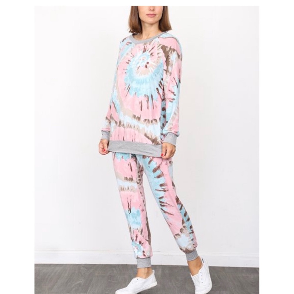 Pink & Mocha Swirl Tie-Dye Pullover & Joggers